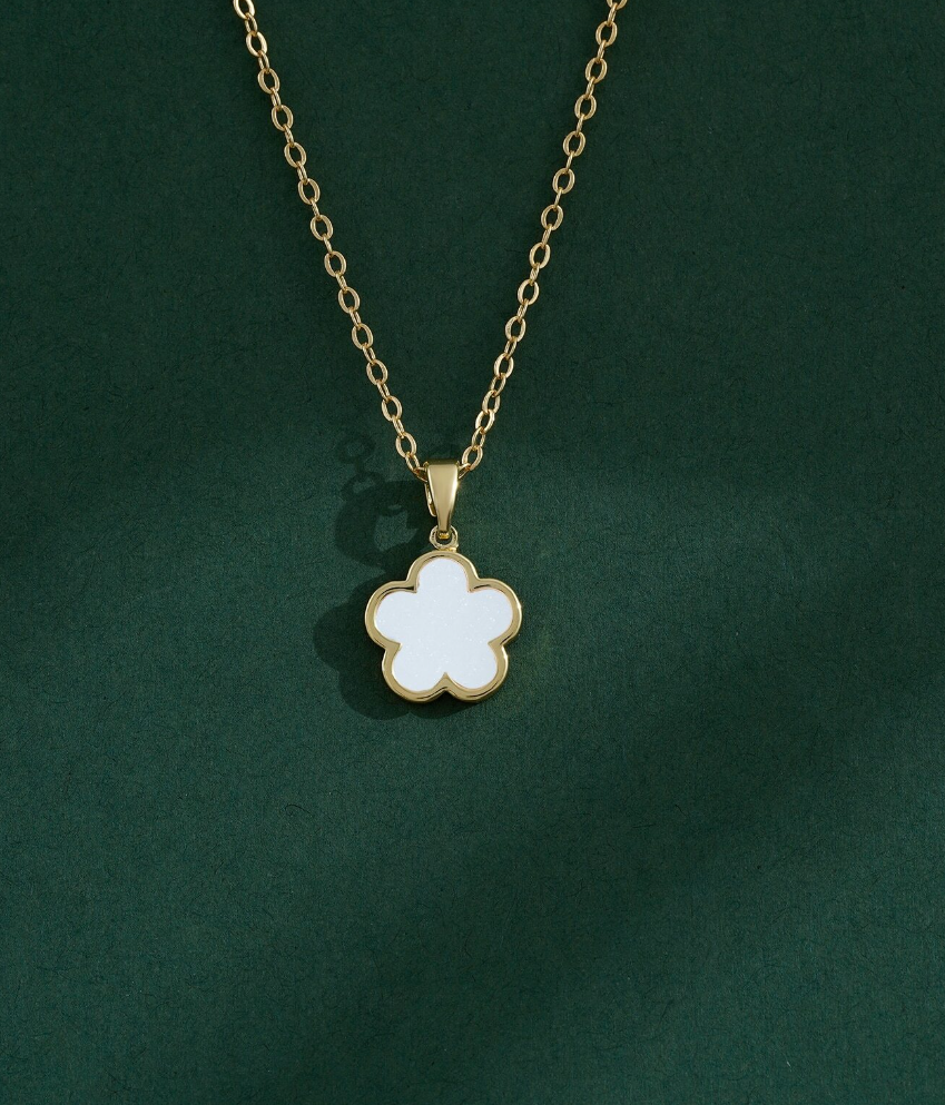 Flower Pendant Necklace - White