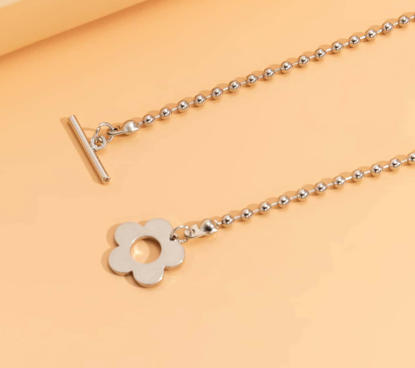 Flower Necklace - Silver